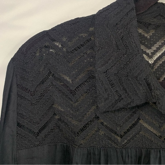 NWT Belldini Black Sheer Chevron Lace Flowy Blouse, size 2X - Picture 9 of 11